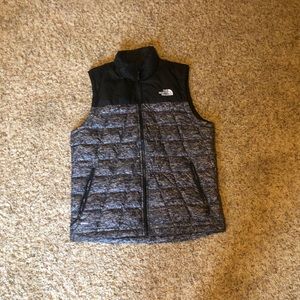 Men’s North Face Down Vest